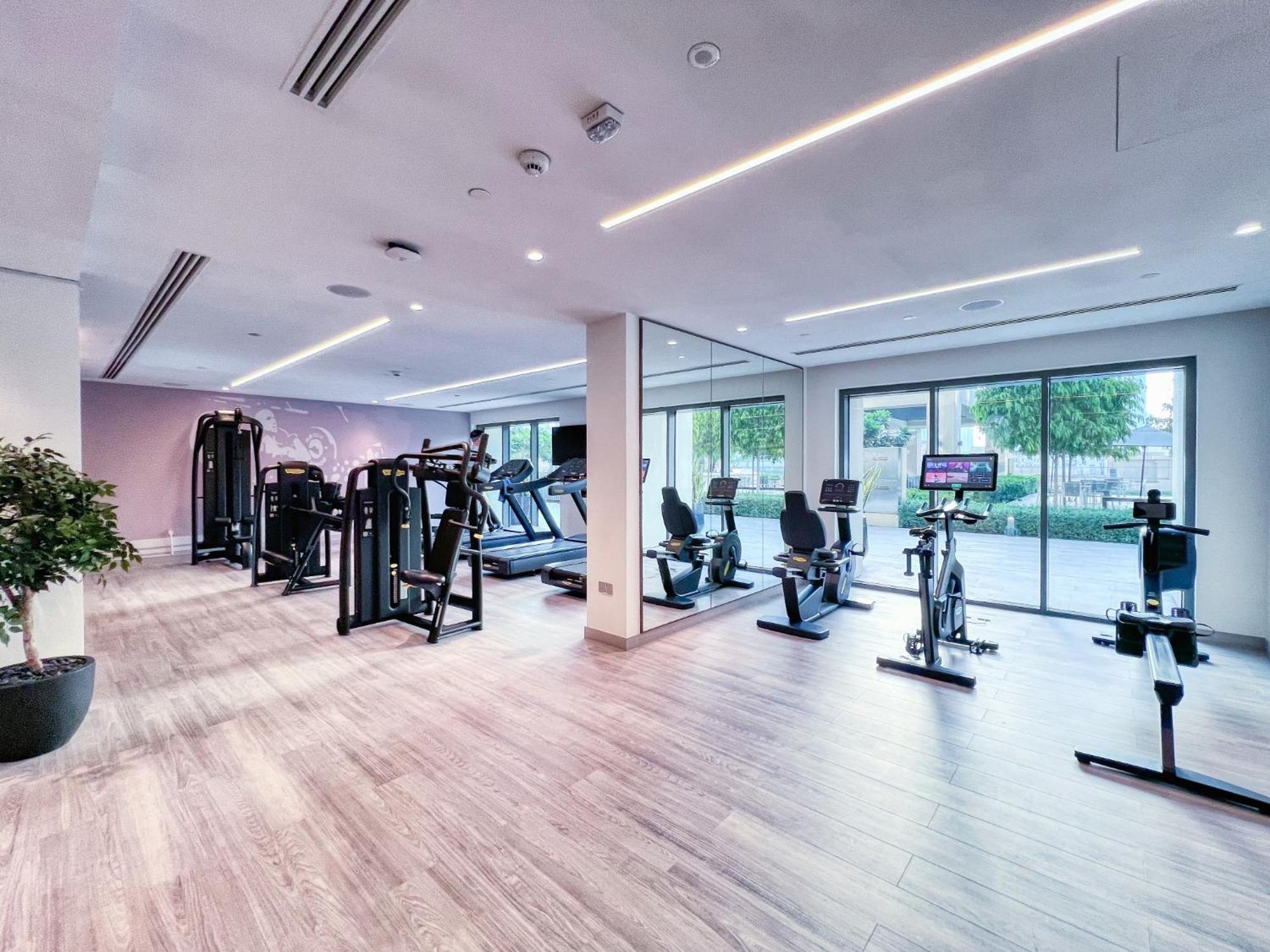 Full Burj Khalifa & Fountain View, 3-min To Mall, High Floor, Burj Royale By Emaar Apartment